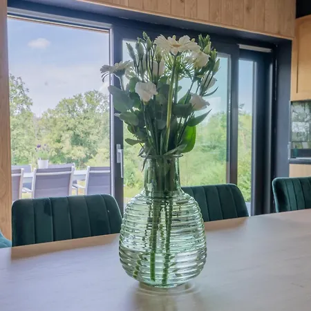 Kato - Nieuw! Open Vanaf 2 Augustus 2024